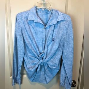Beautiful vintage Womens button top